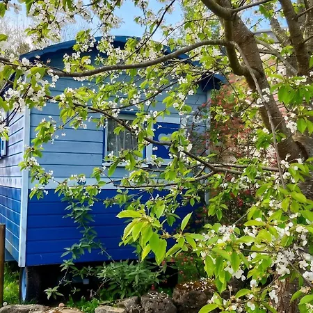 Charming Caravan Near Hamois With Garden